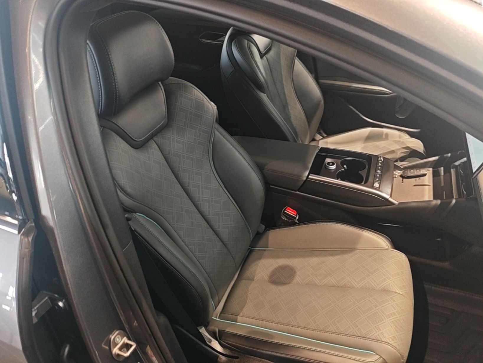 BYD Qin L 2025 EV 545KM Cloud Suspension Edition — снимка 19
