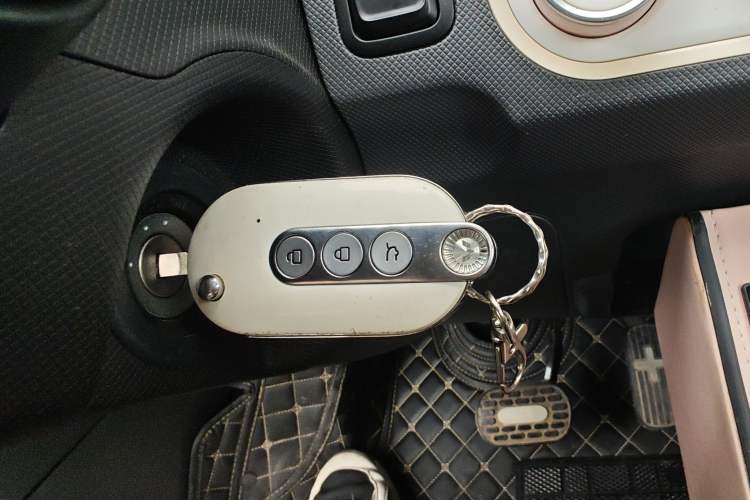 Used Wuling Hongguang MINIEV 2022 Macaron Fashion Model Lithium Iron Phosphate
