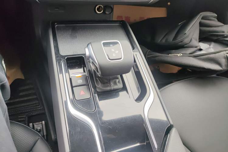 Used Hongqi E-QM5 2022 431 km Charge & Enjoy Edition