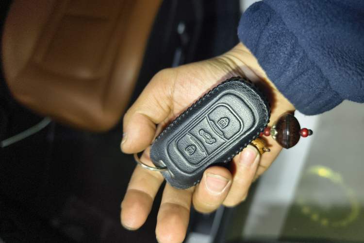 Used Geely Auto Emgrand X7 Sport 2018 Sport Edition 1.8TD Automatic Two-Wheel Drive Smart Model
