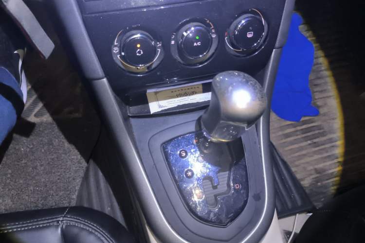 Used Peugeot 408 2013 2.0L Automatic Comfort Edition
