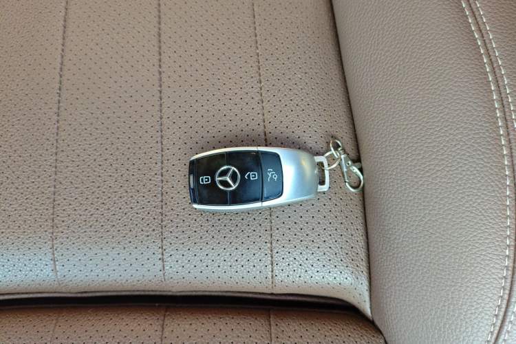 Used Mercedes-Benz E-Class 2016 E 200 L