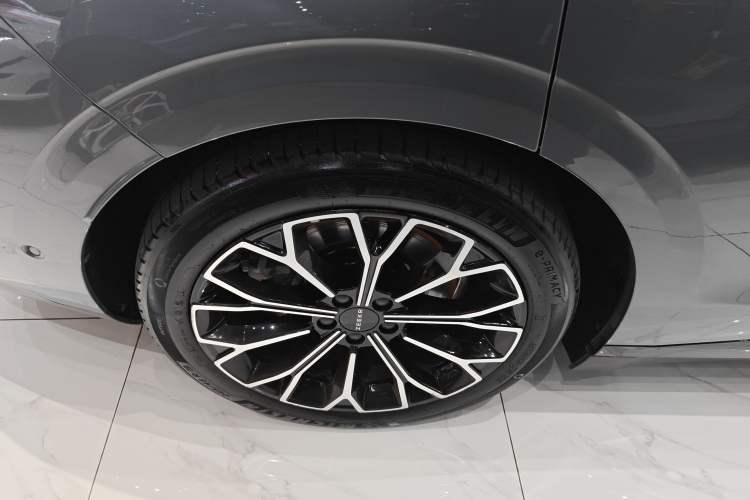 Used Zeekr 007 2024 Rear-Drive Intelligent Driving Version 100 kWh
