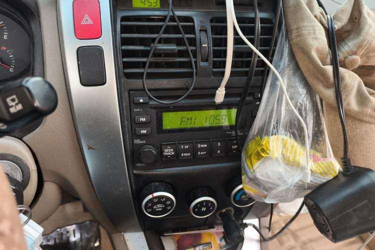 Used Hyundai Tucson 2009 2.0L Manual Two-Wheel Drive Fashion Edition