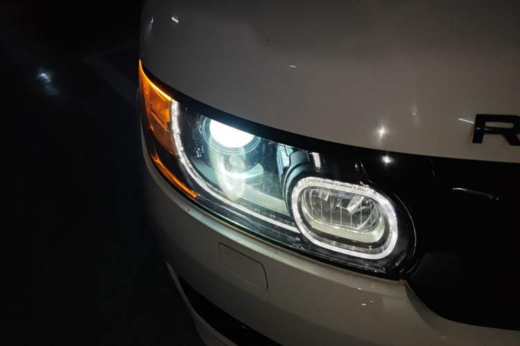 Used Land Rover Range Sport 2016 3.0 SC V6 HST
