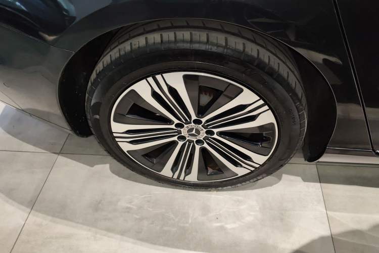 Used Mercedes-Benz EQS 2022 Updated Version 450+ Pioneer Edition Exterior 8