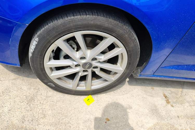 Used Audi A3 2020 Sportback 35 TFSI Ambition China VI Left Front Wheel Hub