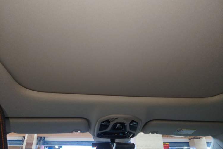 Used Lynk & Co 06 EM-P 2022 PHEV 84 km Range Pro Version
