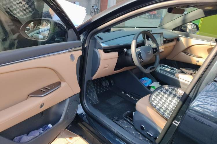 Used ARCFOX Alpha T5 2024 520 MAX