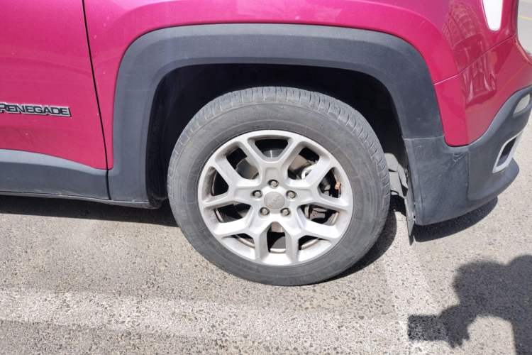 Used Jeep Renegade 2017 180T Automatic High-Energy Version
