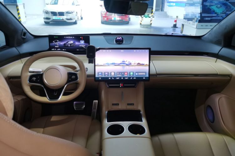 Used Hima Luxeed R7 2025 Range-Extended Version 251 km Max
