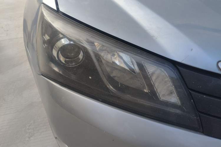 Used Geely Auto Emgrand 2014 Sedan 1.5L Manual Elite Model