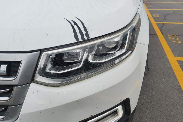 Used Changan CS95 2017 2.0T Two-Wheel Drive Zhiyuan Edition