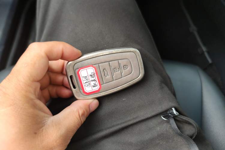 Used Toyota Camry 2018 2.5G Luxury Edition
