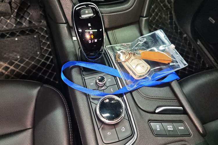 Used Cadillac XT5 2022 2.0T Two-Wheel Drive Luxury Version