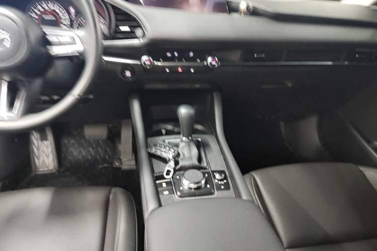 Used Mazda 3 Axela 2023 2.0L Automatic Zhiya Edition Gear Lever