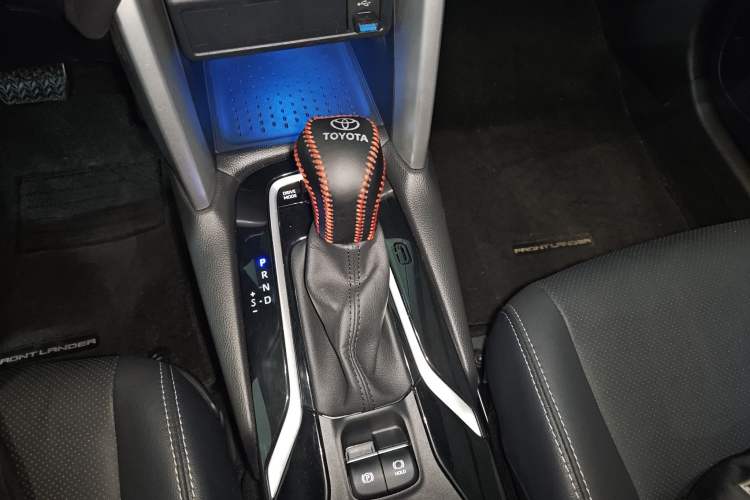 Used Toyota FRONTLANDER 2024 2.0L Smart Electric Hybrid Dual-Engine Luxury Edition