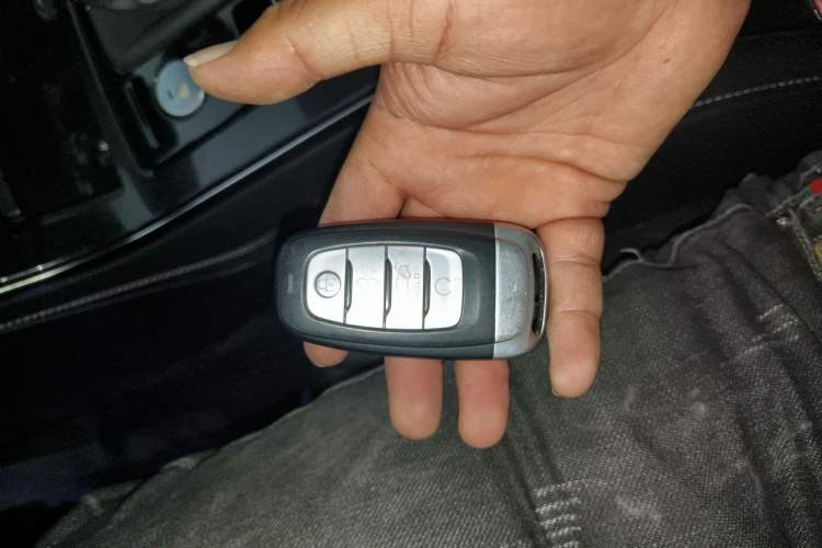 Used Hongqi H5 2019 30TD Smart Connect Dynamic Edition Interior 1