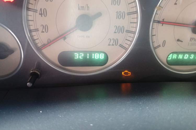 Used Chrysler Grand Voyager  Odometer Close Up