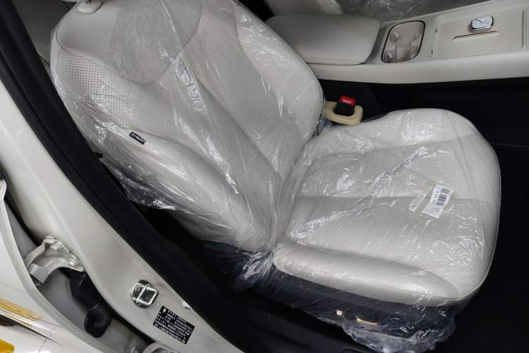 Used Baojun Yunhai 2024 600km Pure Electric Version Right Front Seat