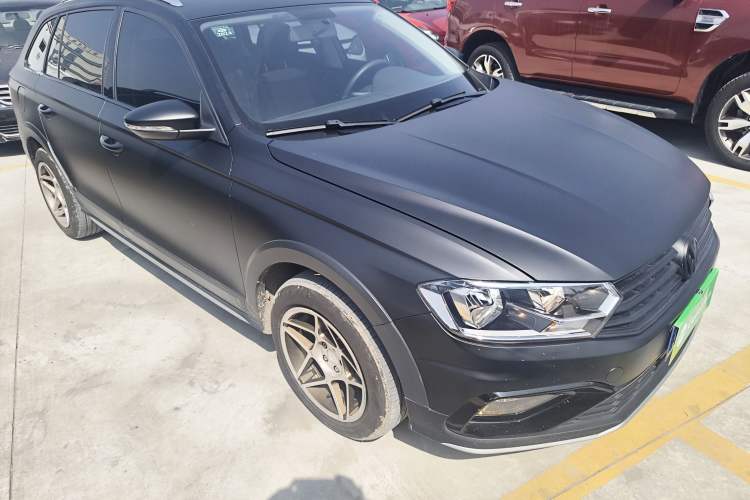 Used Volkswagen C-TREK 2017 1.6L Automatic Comfort Model
