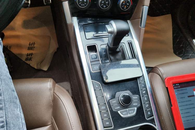 Used Haval H7 2017 Blue-Label H7L 2.0T Automatic Luxury Model Gear Lever