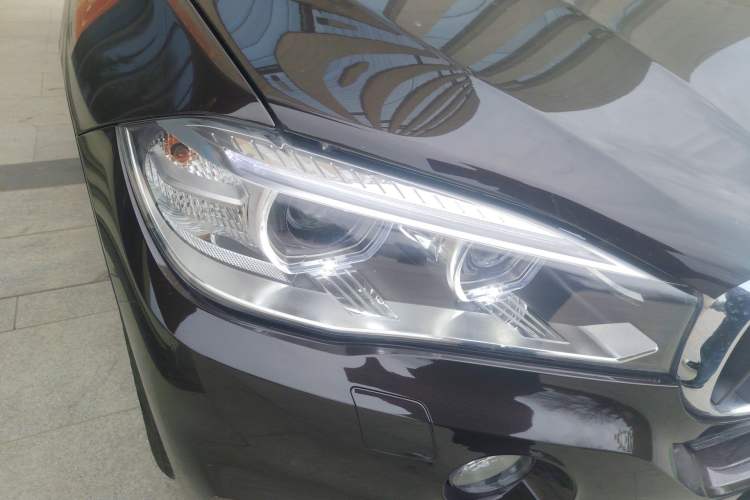 Used BMW X5 2015 xDrive28i
