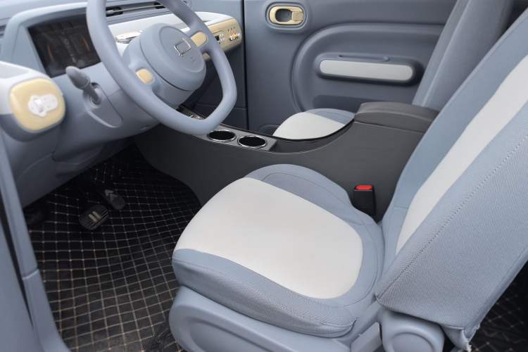 Used Bestune Pony 2025 222km Range Linglong Horse