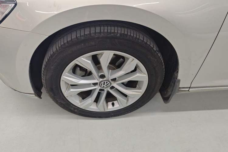 Used Volkswagen Magotan 2018 330TSI DSG Luxury Model
