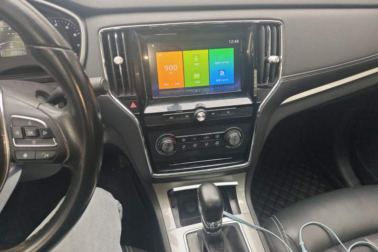 Used Roewe RX5 2018 20T Two-Wheel Drive Automatic Flagship Edition Audio And AC Panel