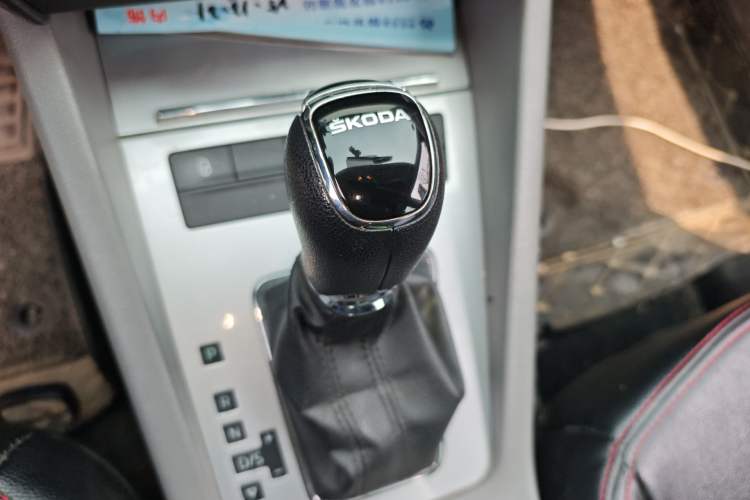 Used Skoda Octavia 2015 1.6L Automatic Yijie Edition
