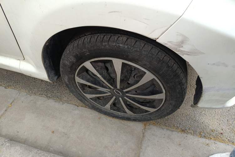 Used BYD F0 2015 1.0L XuanKu Model Right Front Wheel Hub