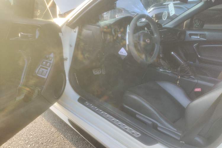 Used Toyota 86 2014 2.0L Automatic Luxury Version