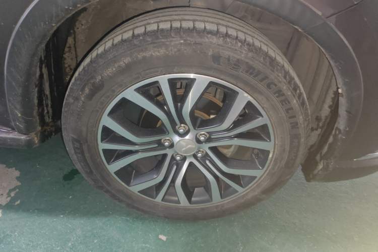 Used Mitsubishi Outlander 2016 2.4L 4x4 Luxury Edition 7-Seater
