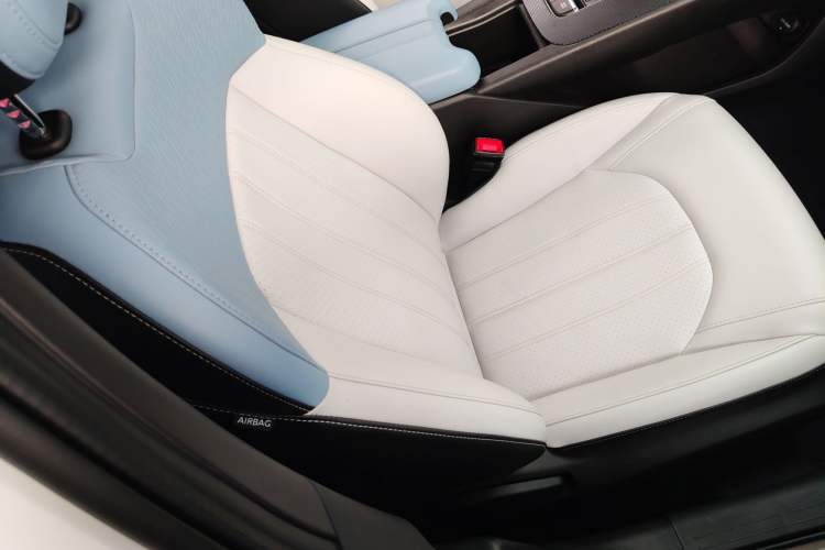 Used GAC Trumpchi EMPOW 2023 Shadow Leopard H High-Energy Hybrid Edition Right Front Seat