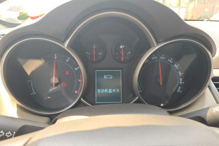 Used Chevrolet Cruze 2015 1.5L Classic SE AT Instrument Cluster