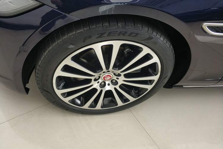 Used Jaguar XFL 2021 XFL 2.0T P250 Two-Wheel-Drive Luxury Deluxe Edition