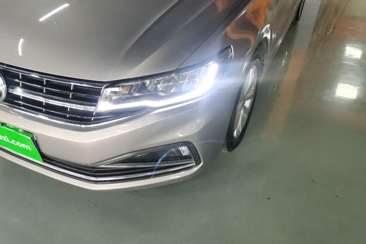 Used Volkswagen Bora 2019 Revised Version 1.5L Automatic Elite Edition China V Standard Left Front Headlight