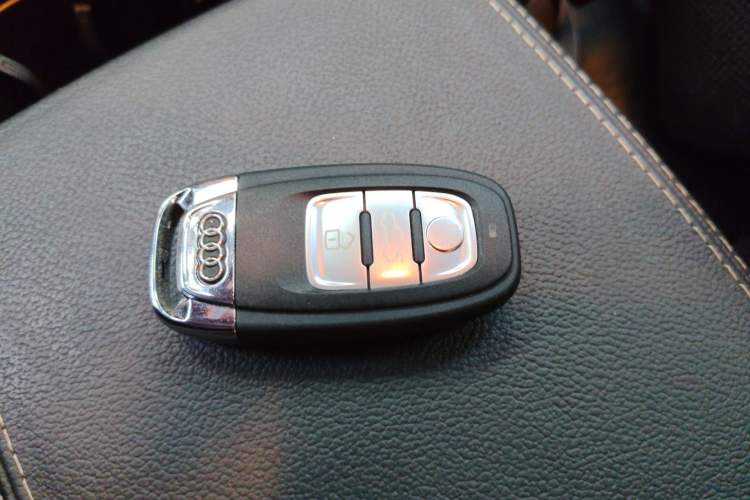 Used Audi A6L 2018 30th Anniversary Edition 35 TFSI Fashion Model Vehicle Key