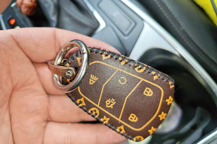 Used Cadillac SRX 2015 3.0L Elite Model Vehicle Key