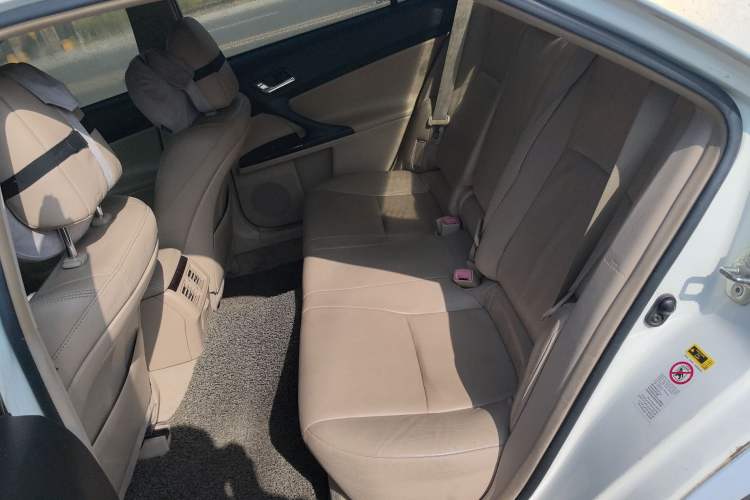 Used Toyota Reiz 2012 2.5V Fengdu Elite Stylish Edition Left Rear Seat