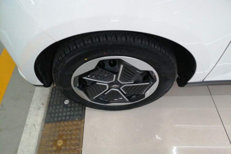 Used Cowin October 2026 Model Mate 305km Guoxuan Surfing Waves Edition
