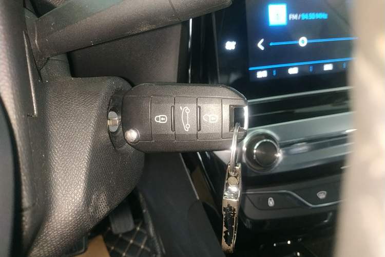 Used Peugeot 308 2018 1.6L Automatic Luxury Edition Vehicle Key