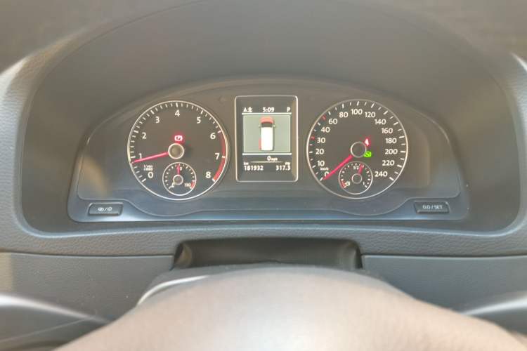 Used Volkswagen Multivan 2012 2.0 TSI Two-Wheel-Drive Luxury Edition
