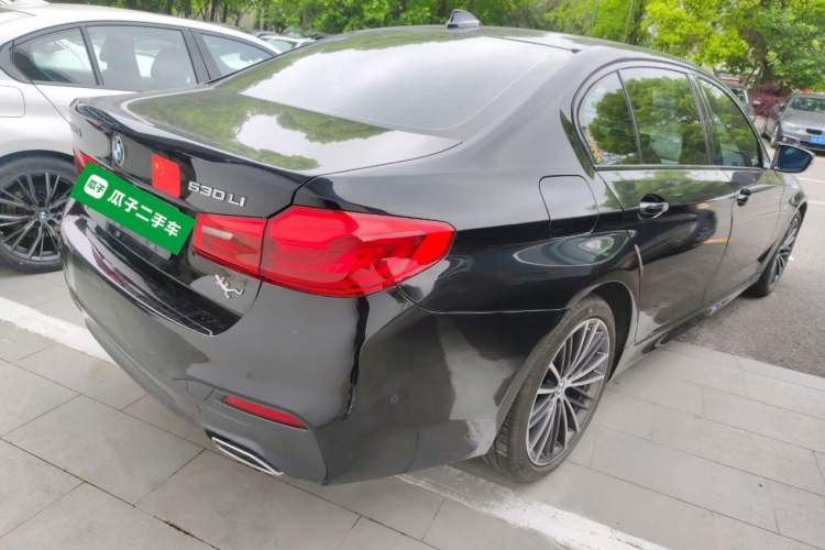 Used BMW 5 Series 2019 Facelifted 530Li Leading Edition M Sport Package
