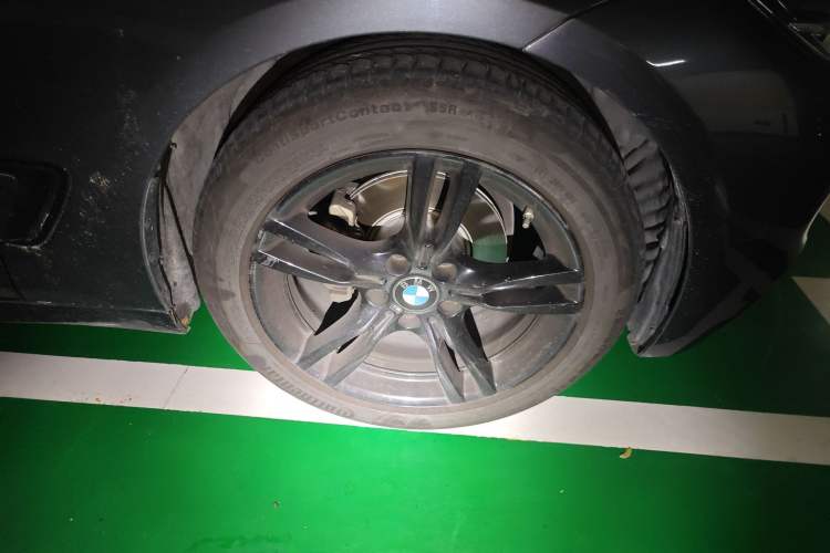 Used BMW 3 Series GT 2019 320i M Sport Night Edition Right Front Wheel Hub