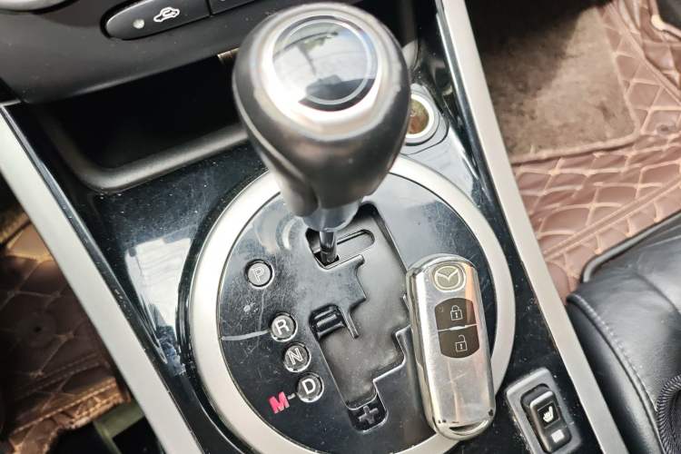 Used Mazda CX-7 2014 2.5L 2WD Luxury Edition Gear Lever