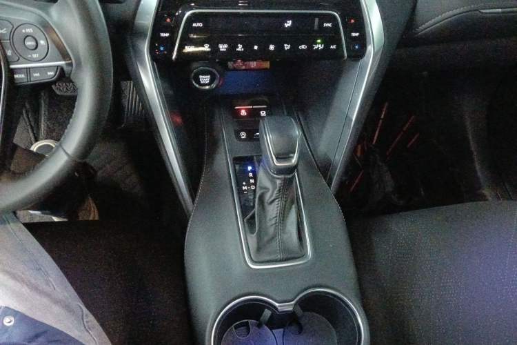 Used Toyota Venza 2023 2.0L CVT Two-Wheel Drive Luxury Edition
