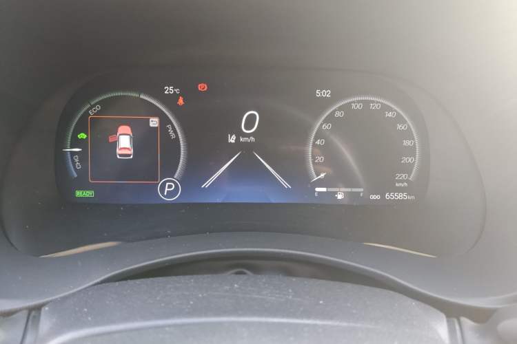 Used Toyota Crown Kluger 2023 2.5L HEV Four-Wheel Drive Flagship Edition Odometer Close Up