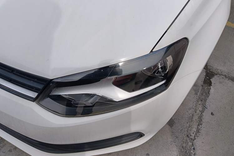 Used Volkswagen Polo 2016 1.4L Automatic Trendy Model Left Front Headlight